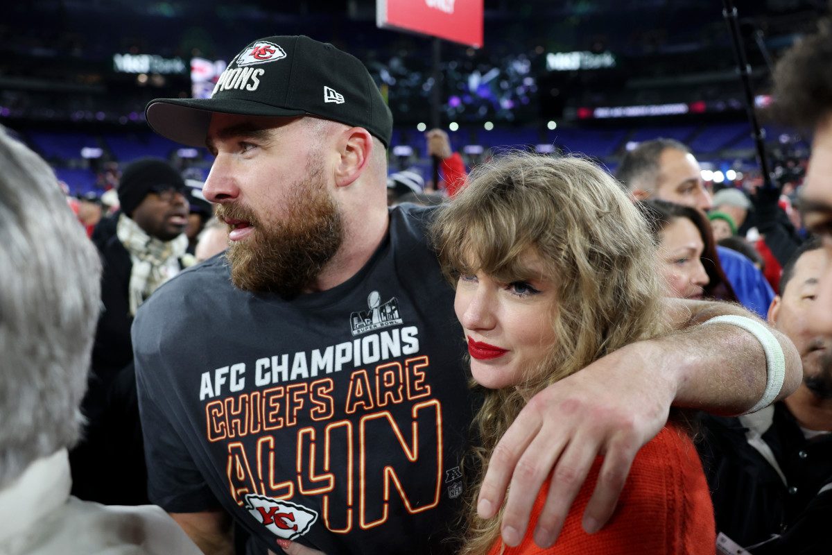 Cover Image for NFL Drama: Falcons Player Threatens to Trash Taylor Swift to Get Inside Travis Kelce’s Head!