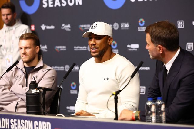 Cover Image for Shocking Twist! Anthony Joshua Responds to Eddie Hearn’s Bold Prediction of Only One More Fight After Dubois Loss!